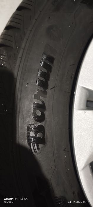 Оригинални джанти hyundai 15. С гуми185.65.R15T и тасове.