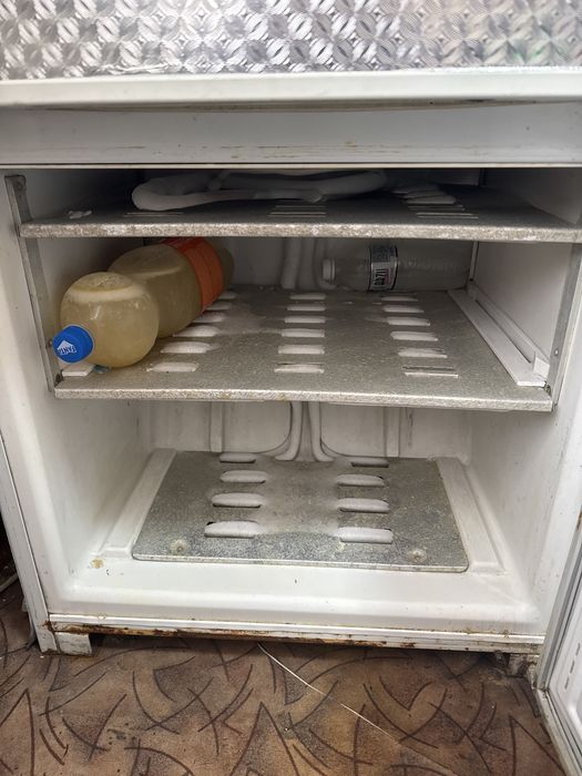 Продам холодильник