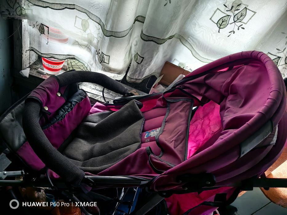 Отдам даром коляску