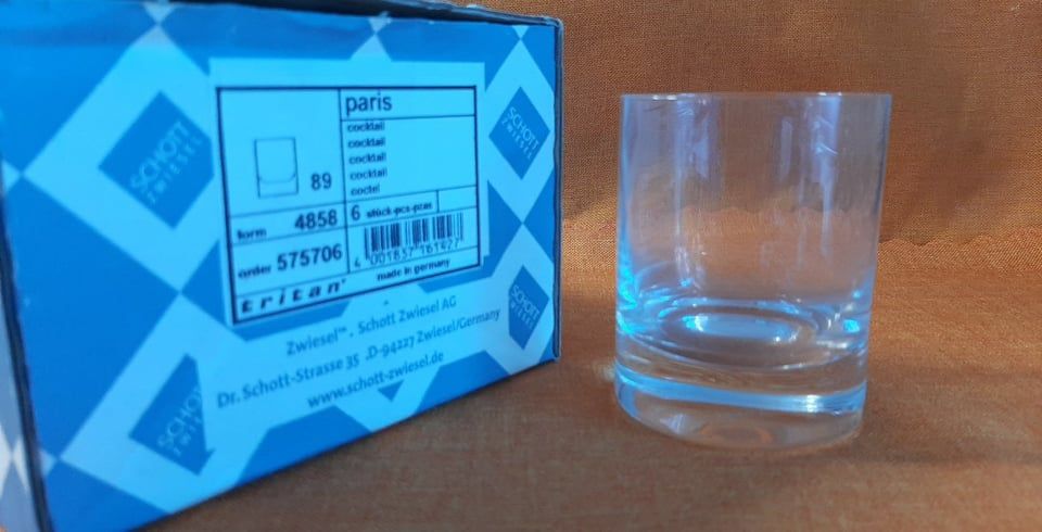 чаши за ракия, шампанско, вода, безалкохолно