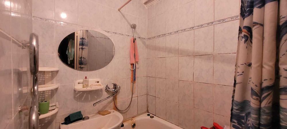 Продается 2х комнатная квартира