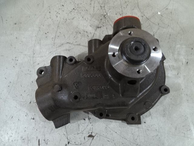 pompa de apa 0683579r daf cf xf