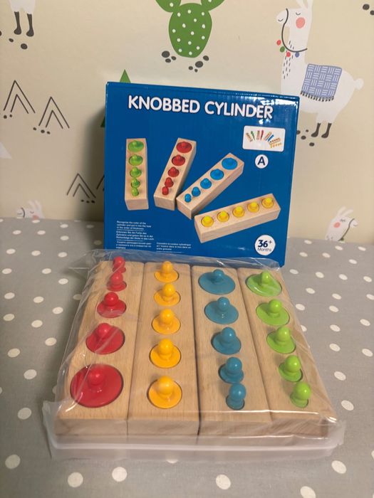 Монтесори дървени цветни цилиндри