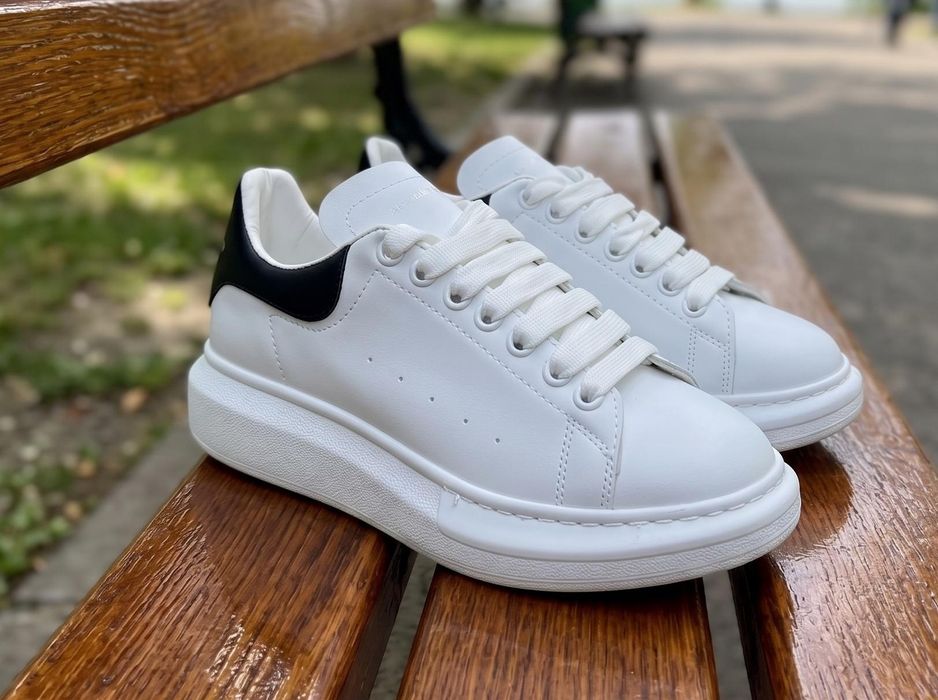 Adidasi Alexander McQueen Alb - Model Unisex Casual