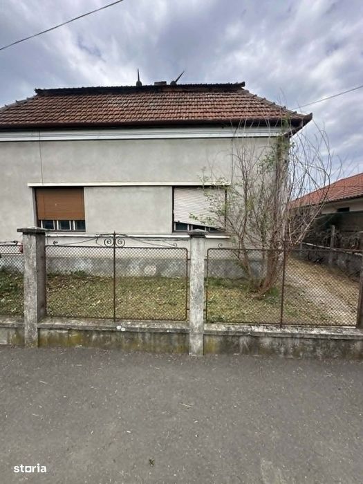 Casa,Zona Stadion Dinamo