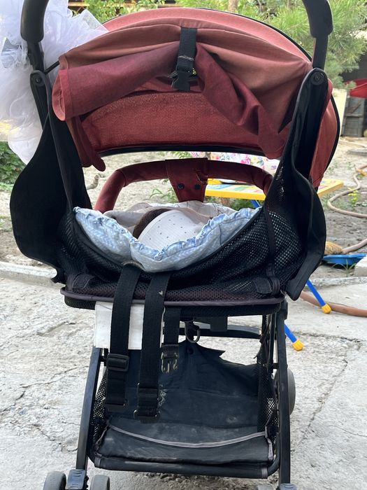 Коляска б/у не новая