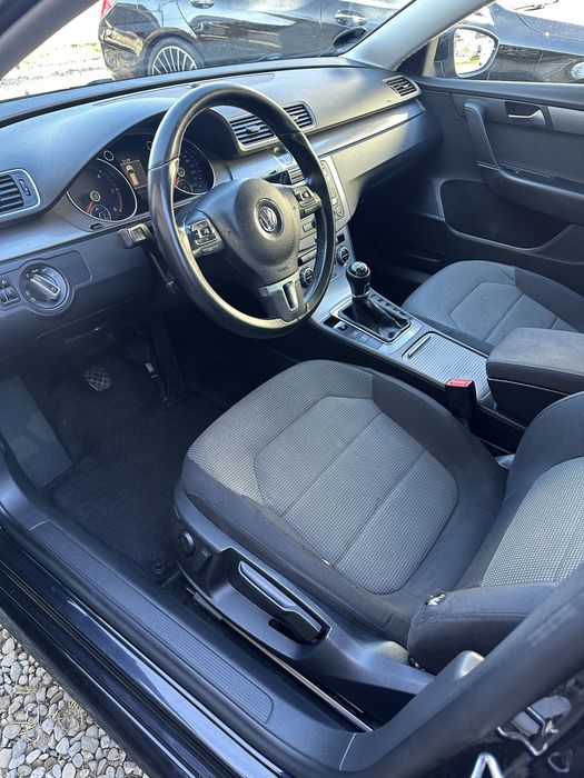 Vand VW Pasat 1,6 D an 2013 recent adus IMPECABIL ! Accept VARIANTE !!