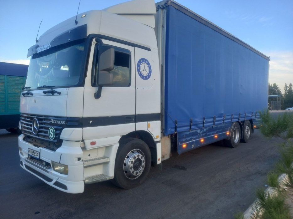 Mersedes Benz Actors