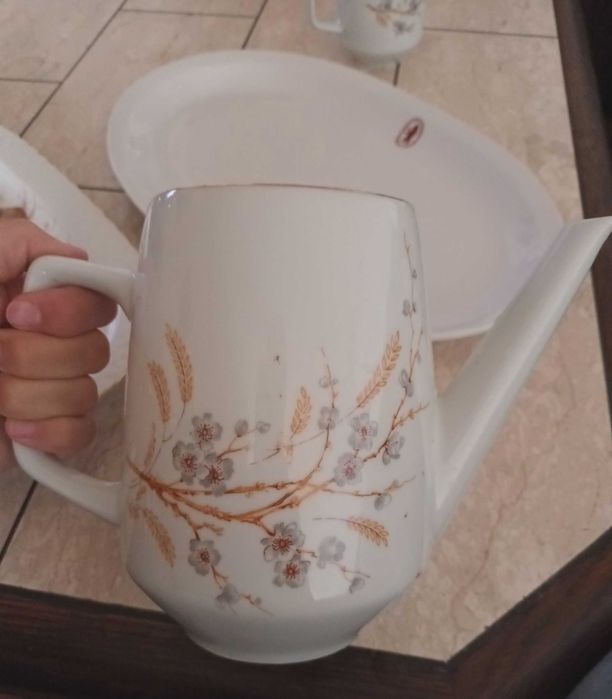 Ретро български порцелан плата и канички