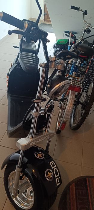 Trotineta aproape nouă