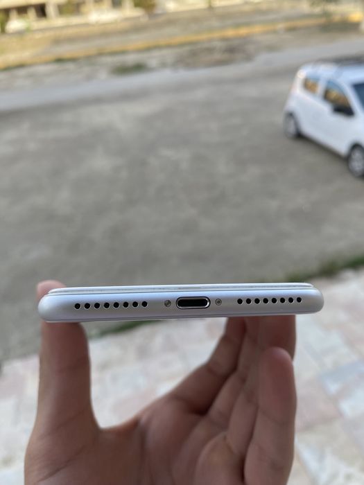 IPhone 8+ с гарантией