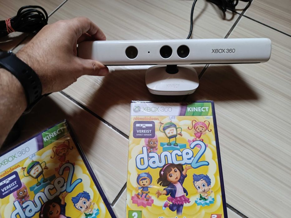 Kinect Xbox 360 cu jocul dedicat Nickelodeon Dance 2 Dora nou sigilat