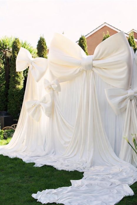 Inchiriez panou decorativ / aranjamente nunta / botez