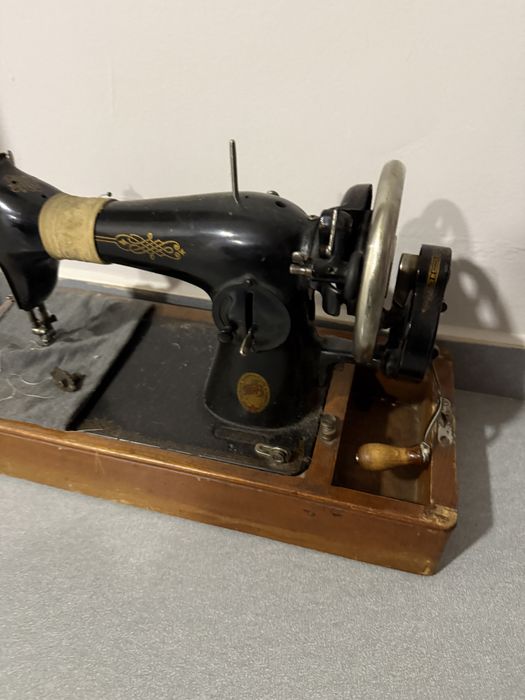 Швейная машина в рабочем состоянии