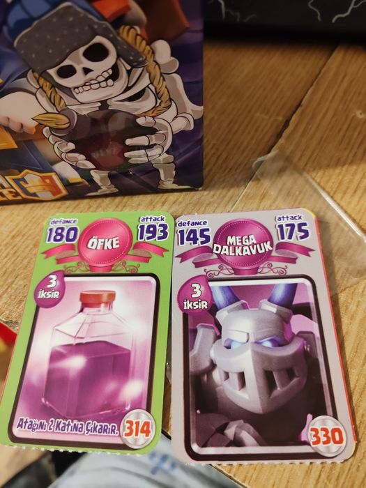 Cartonase Clash Royale seria 3 Gold seria 4 5