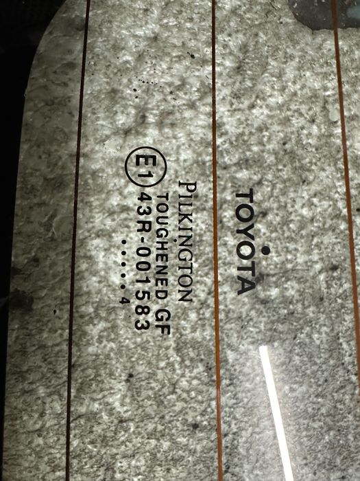 Стъкло за пета врата (багажник) Тойота аурис 2014г. Хечбек