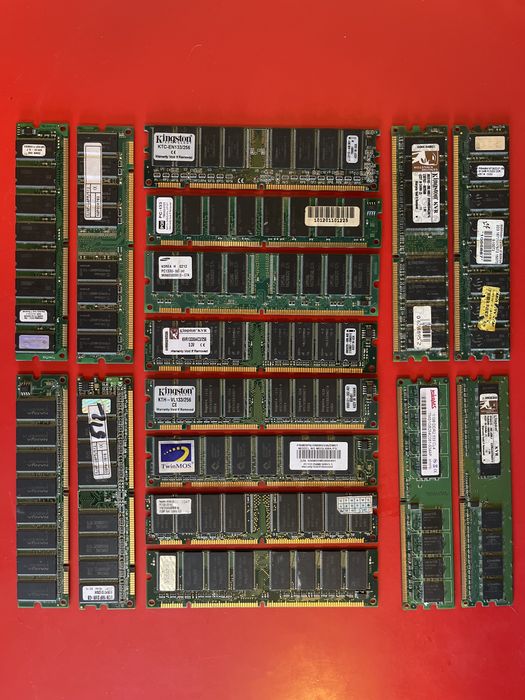 Placi video si alte componente PC vintage