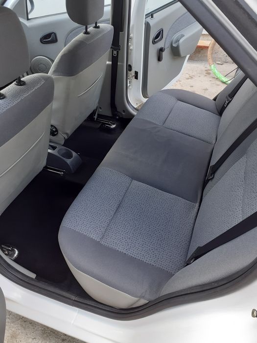 Cosmetică spălare Tapiterii-Auto și Camioane