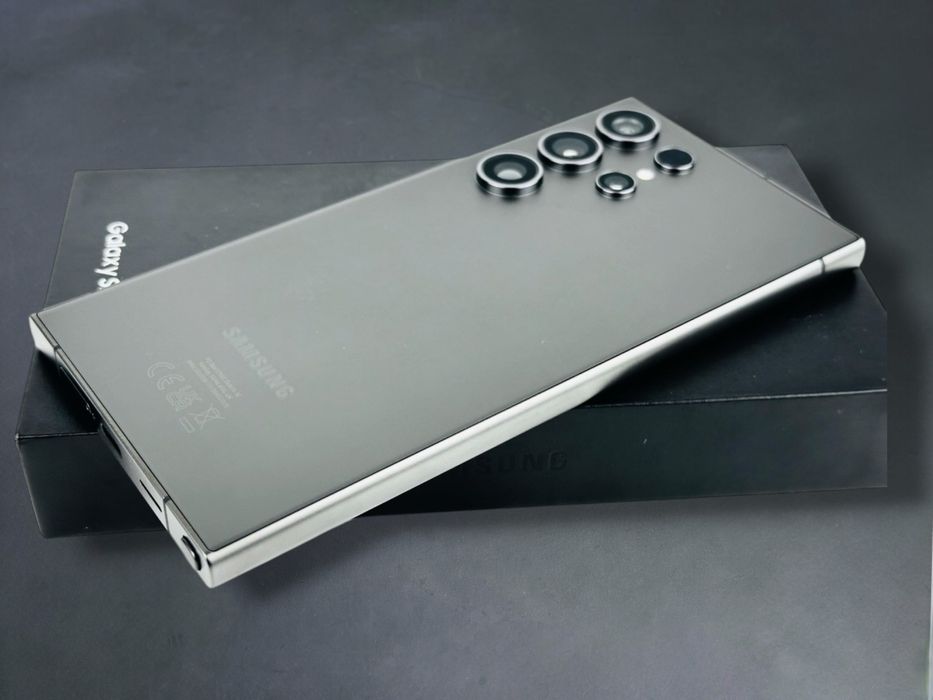 Samsung Galaxy S24 Ultra 5G 256GB 12RAM Black Перфектен! Гаранция!