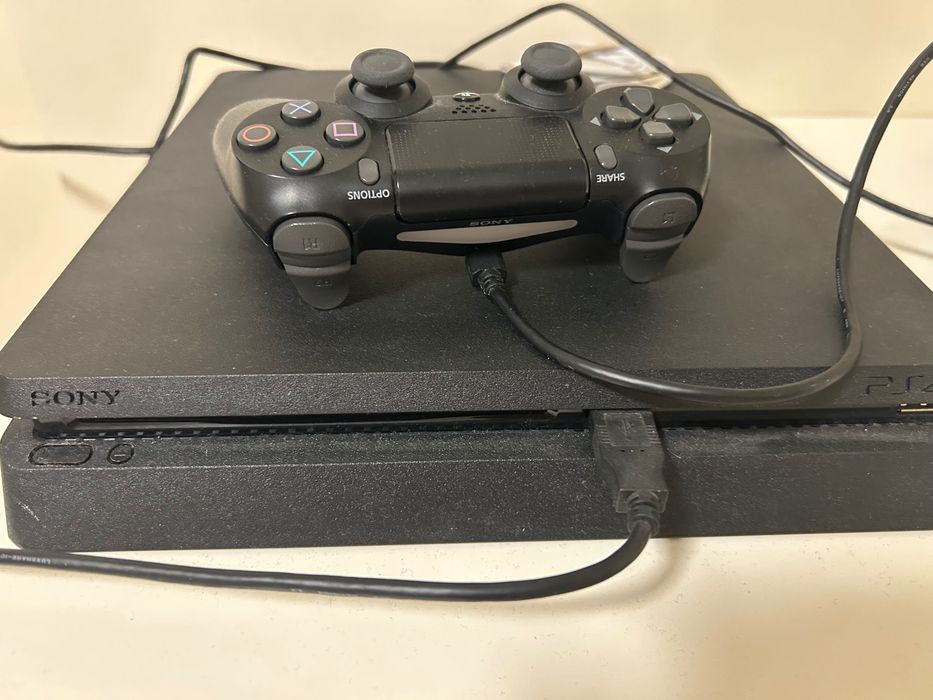 Playstation 4 Slim