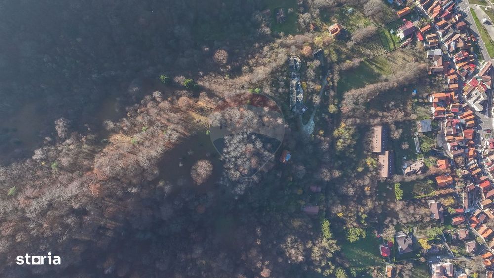 Teren Colinar Panoramic – 17.684 mp în Scheii Brașovului