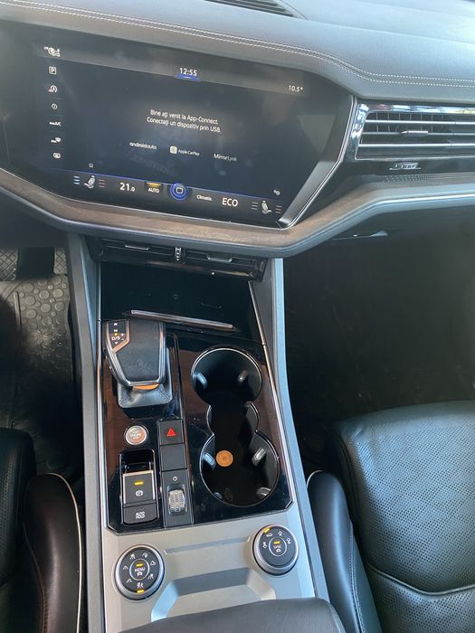 VW Touareg 3.0 diesel  286 cp