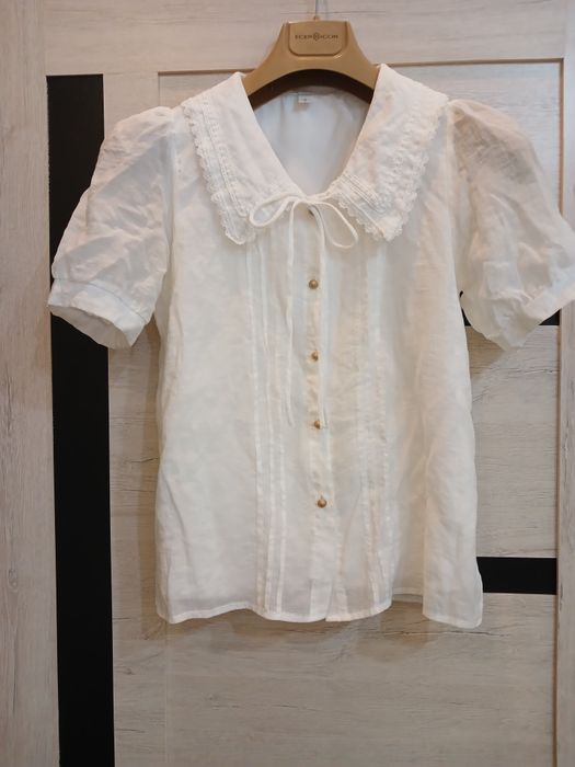 Нежные 2 белые кофты. Nejniy 2 ta oq kofta