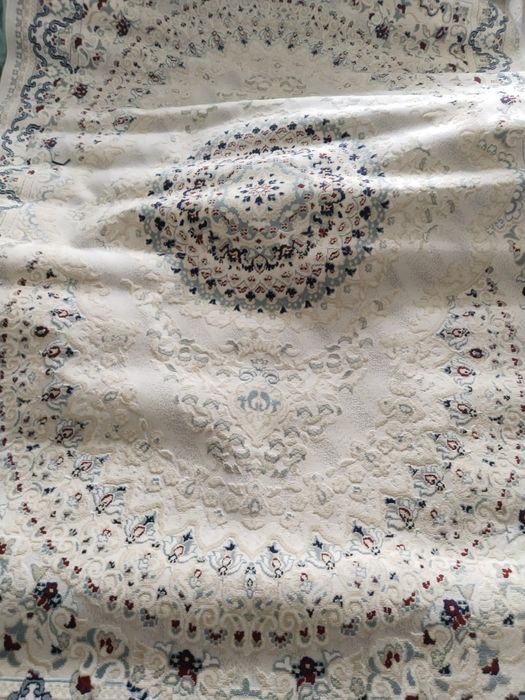 Ковры 2/3  бу в. Отл состоянии