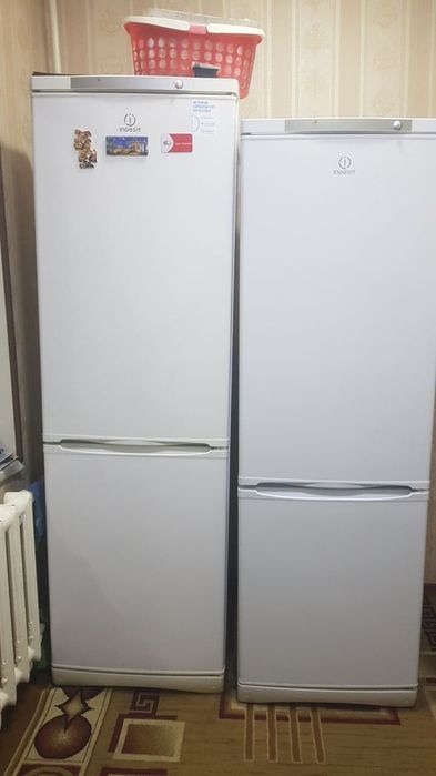 Indesit 2ta xolodilnik sotiladi