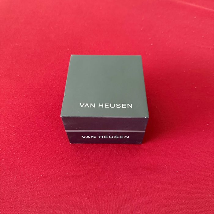 ceas barbati Van Heusen
