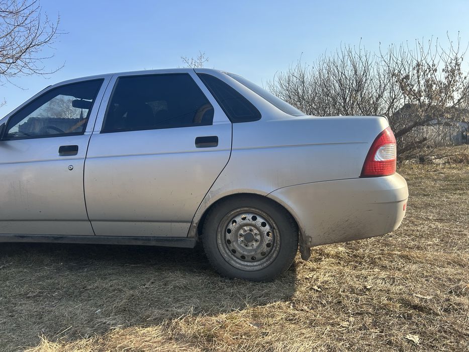 Продам приору 2008года