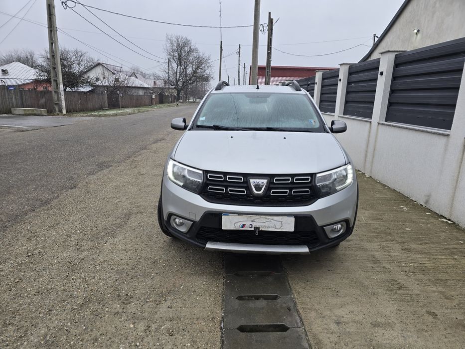Dacia Sandero Stepway 2018 0.9 TCE 68 mii km usor avariat