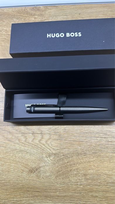 Метална химикалка Loop Diamond Gun Hugo Boss