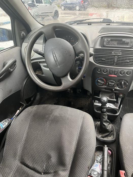 Фиат Пунто 1.4i 2004г