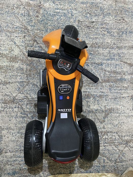 Bolalar elektr mototsikli (3 g'ildirakli) — Holati ideal!
