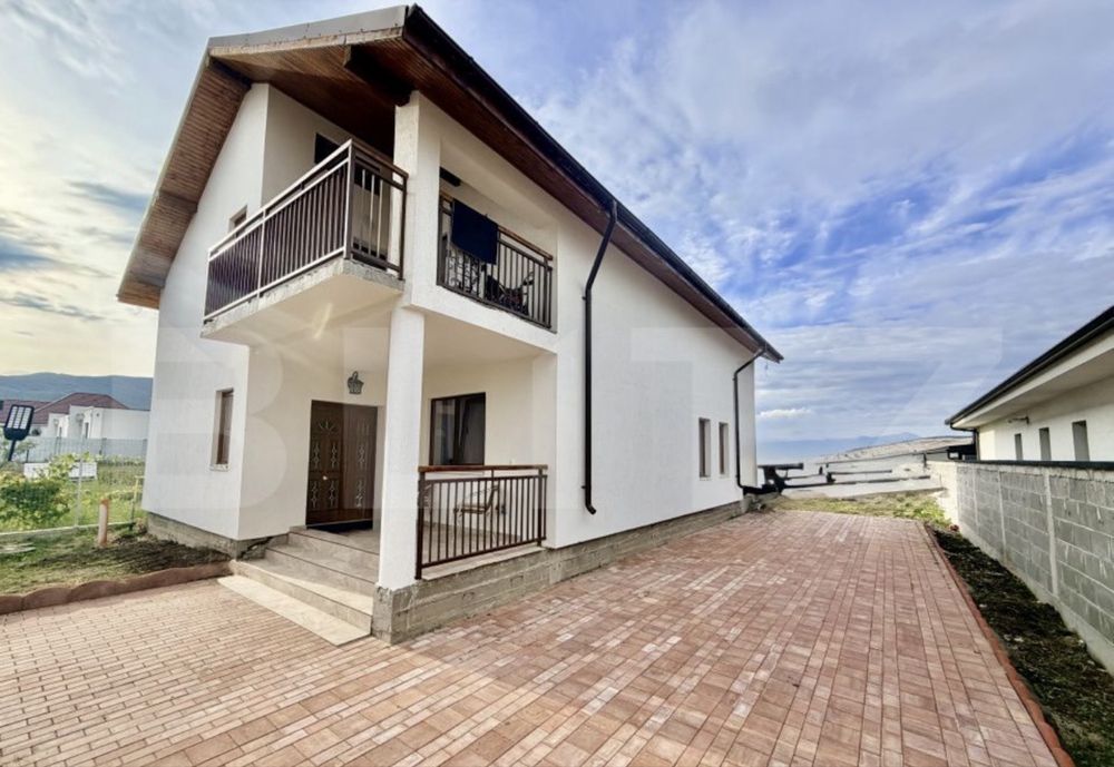 Casa de vanzare intre alba si micesti