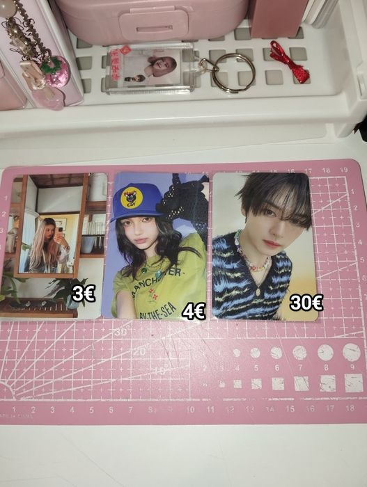 официални k-pop карти (различни)