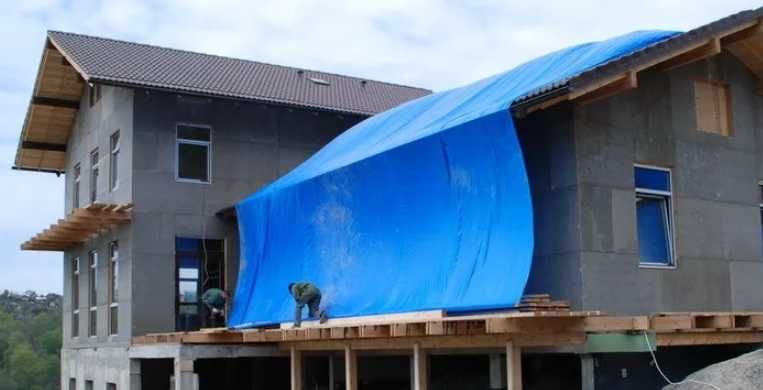 Тент с люверсами