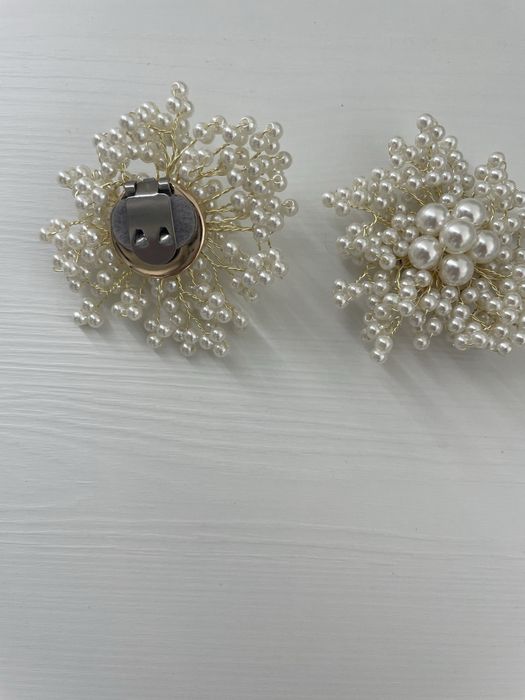 Перлени брошки на Musette