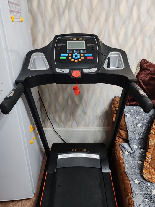 Беговая дорожка Genau TR50