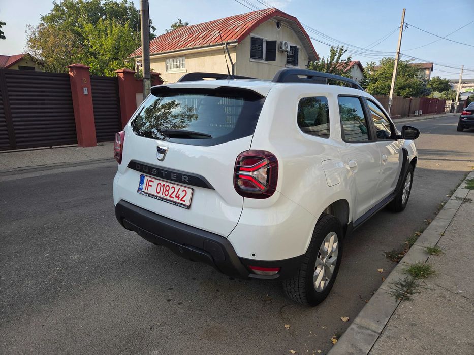 Dacia Duster, an 2022, 1.5dci, 4x4, troliu fata 4100kg