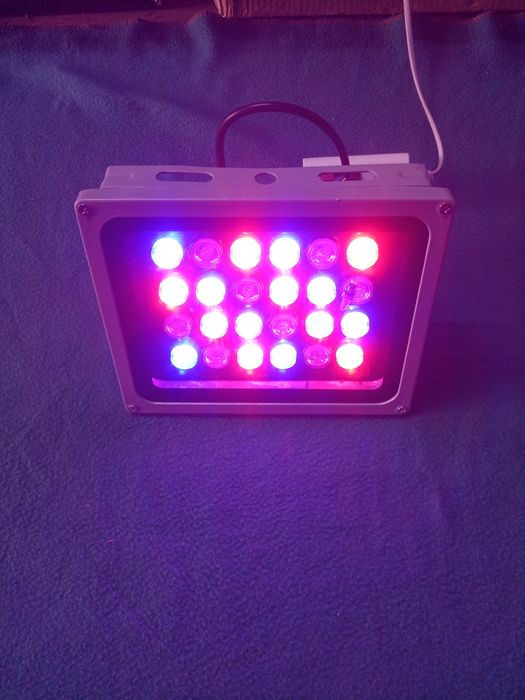 Прожектор RGB 30 w