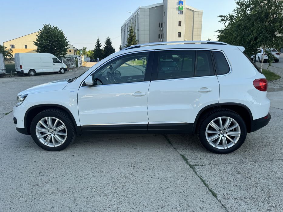 Volkswagen Vw Tiguan ~ 2l TDI 177 CP *  Euro 5  * 4Motion 4x4 * AUTOMAT  DSG / Webasto / BiXenon /  Proprietar