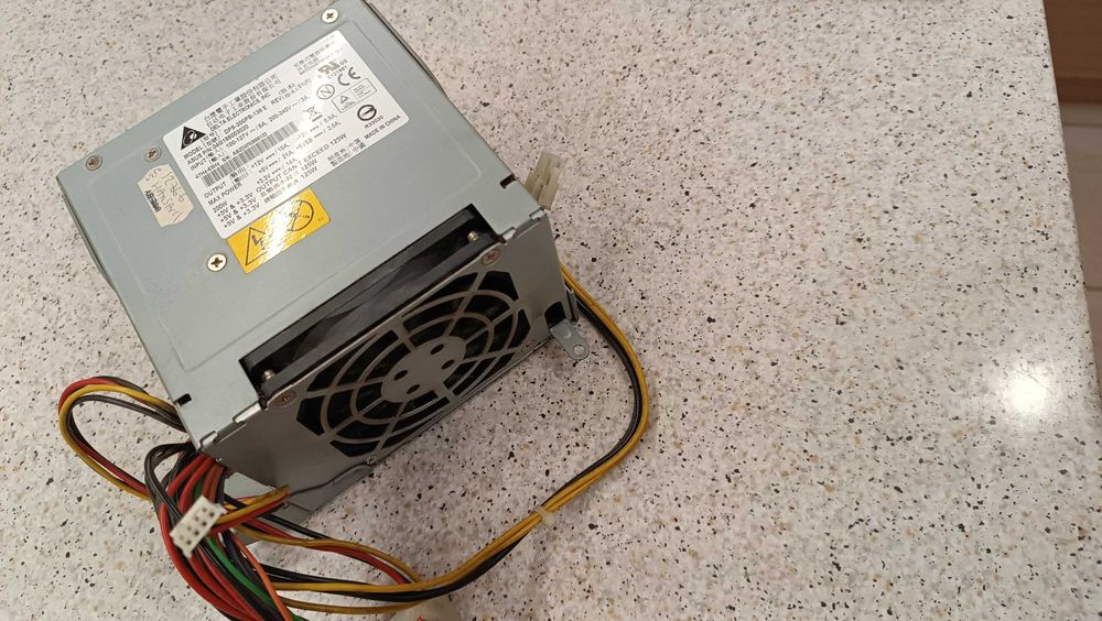 Delta Electronics DPS-200PB-138 E 200W  захранване за компютър