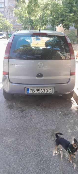 Продавам Опел марива