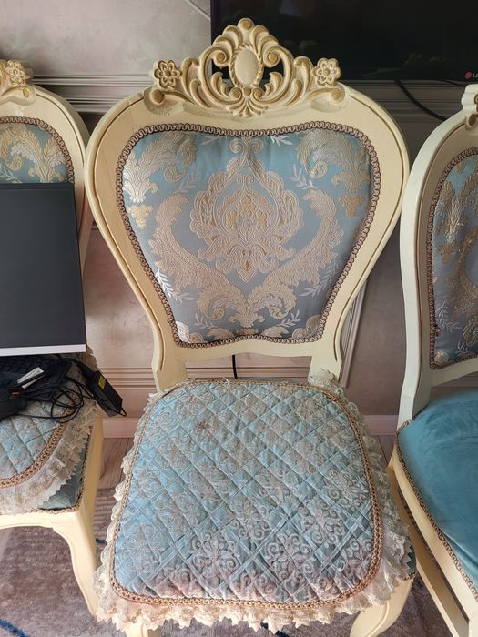 Продам стулья бу