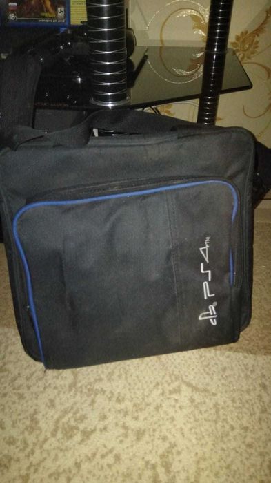 Продам приставку ps 4