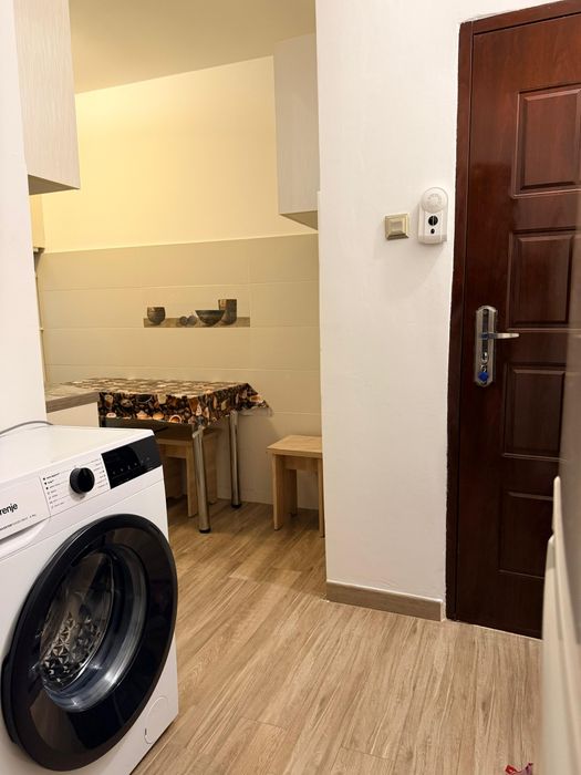 Închiriez apartament 2 camere micro 19