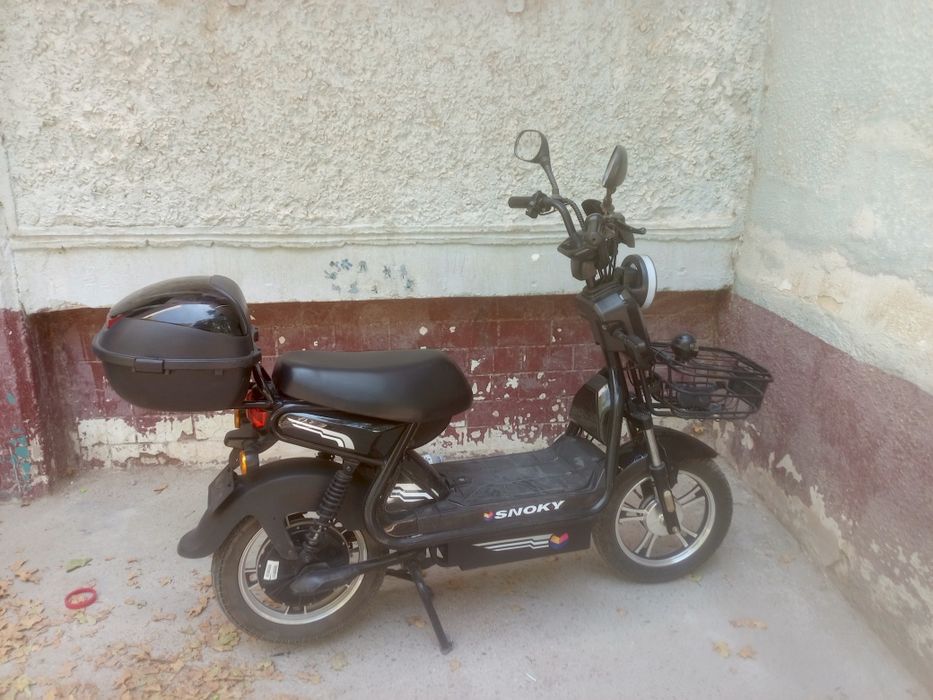 Noky skuter tezlik 50km br zaryad bilan 60km