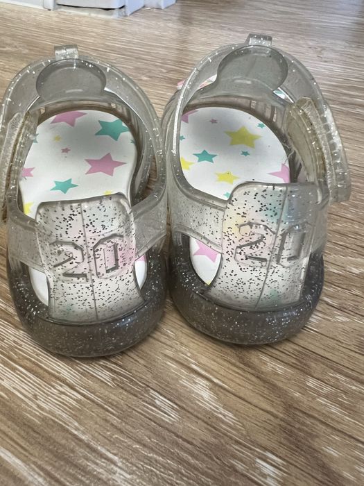 Сандалики детские